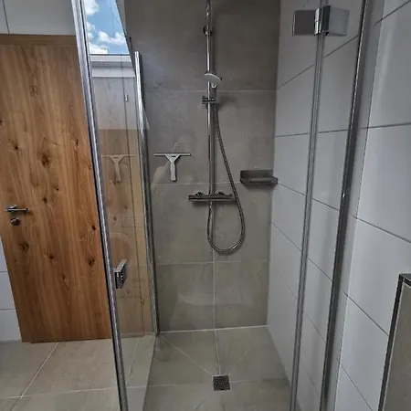 Living Apartment_2 アパート ヒッティザウ